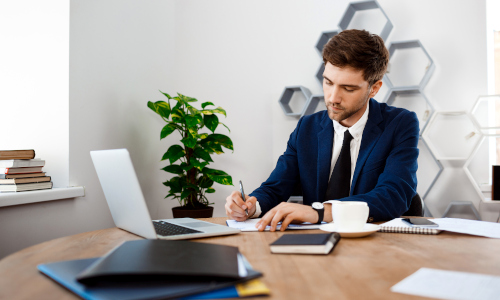 ¿Cómo invertir de manera inteligente tu dinero?