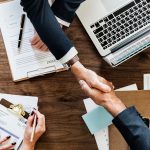 Vender una empresa con deudas